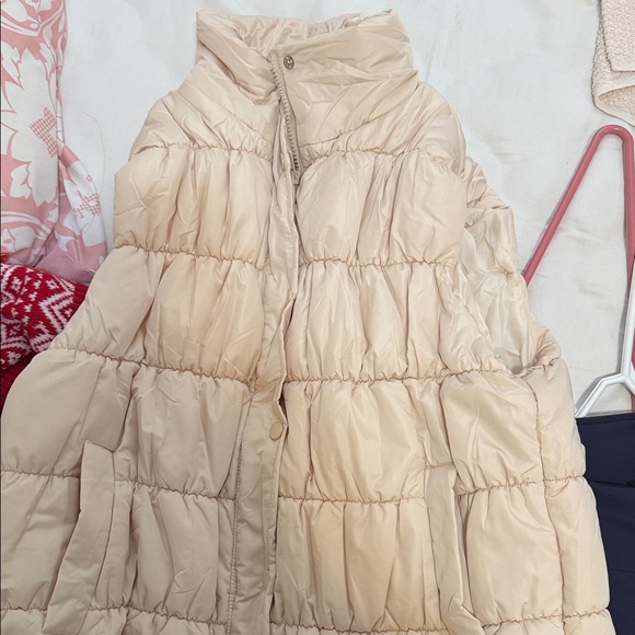 No Label Jackets & Blazers - Elegant Cream Puffer Vest for Women